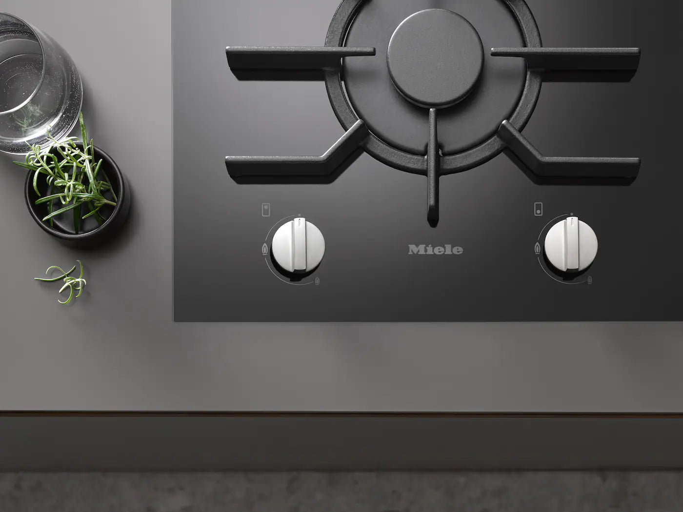 Газовая варочная панель (газ) CS 7102-1 FL Miele чёрный