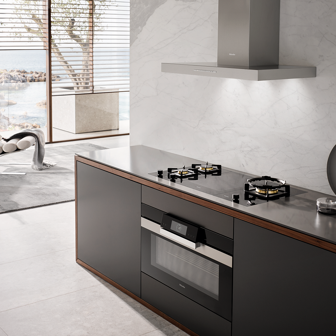 Духовой шкаф Miele H7890BP CLST