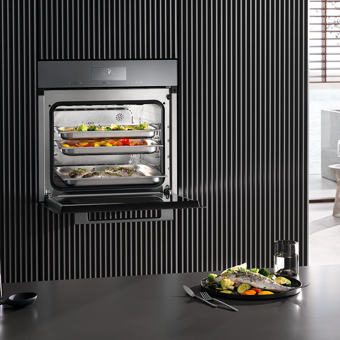 Кухонная комби-пароварка Miele DGC7860 PRO Цвет СLST сталь