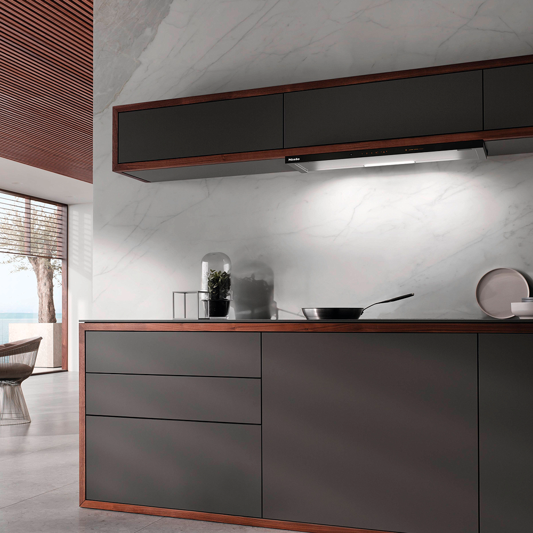 Вытяжка Miele DAS4930