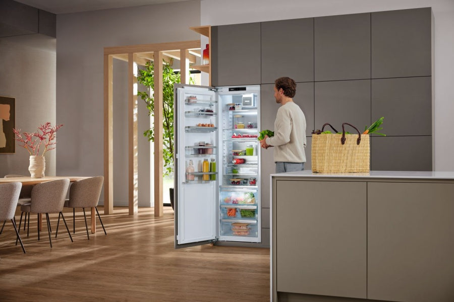 Встраиваемый холодильник Miele K7797C R